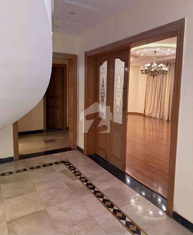 Beautiful Luxurious 4 Bedroom House — photo 3