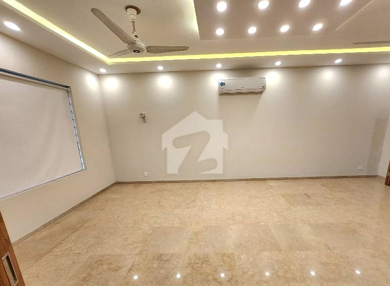 Beautiful Luxurious 7 Bedroom New House — photo 3