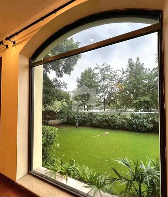 Beautiful Luxurious 7 Bedroom Triple Storey House — photo 4