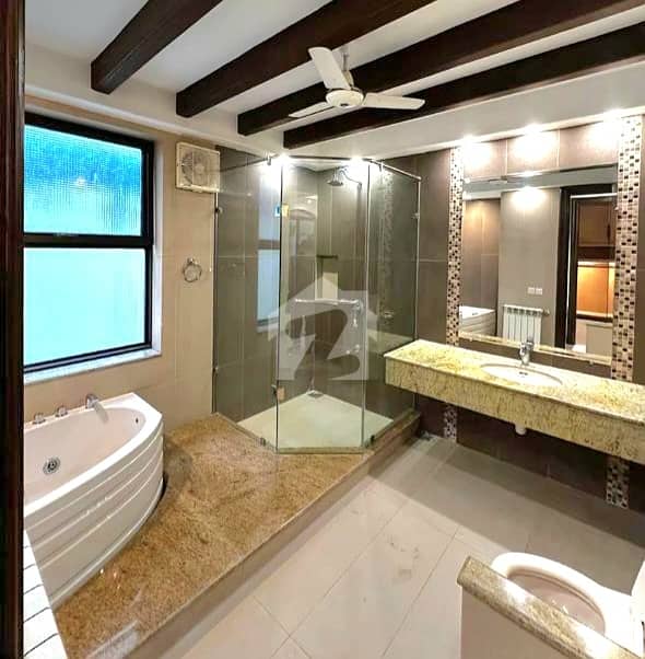 Beautiful Margalla Facing 7 Bedroom House — photo 4