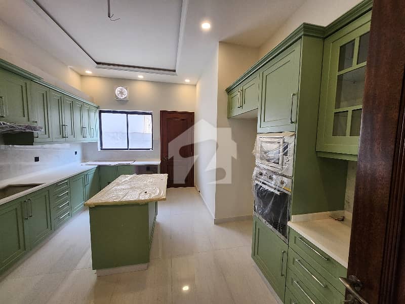 Brand New Luxury 7 Bedroom Designer House — photo 2