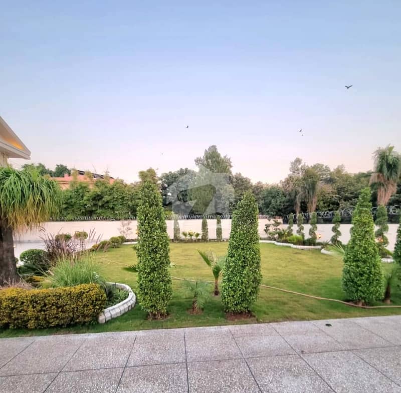4 Kanal Luxurious Renovated House — 8 Bedrooms, Big Lawn — photo 3