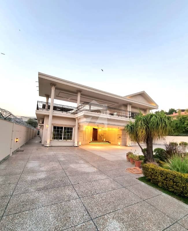 Brand New Luxury 8 Bedroom House